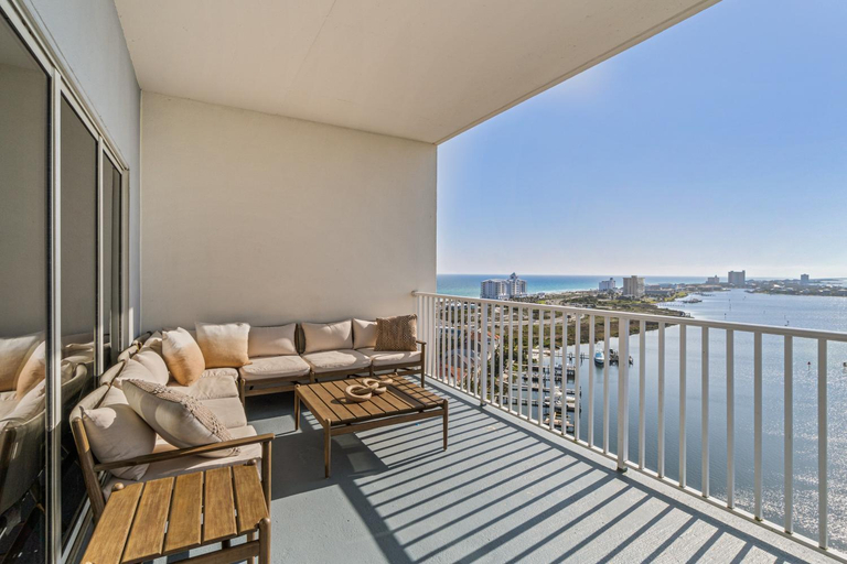 Others 4, South Harbour Penthouse 2, Escambia