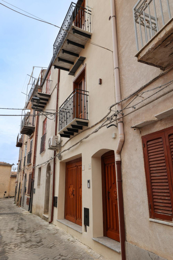 Others 4, Camere U Campanaru, Palermo