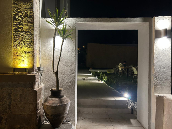 Others 5, Nueva Cunda, Ayvalık