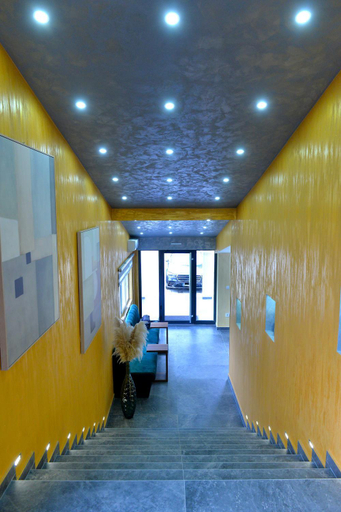 Others 3, Apartmani 29, Inđija