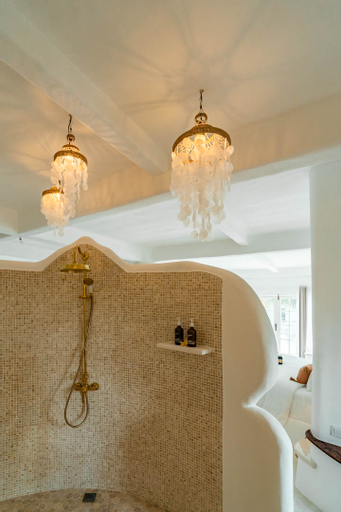 Bathroom 4