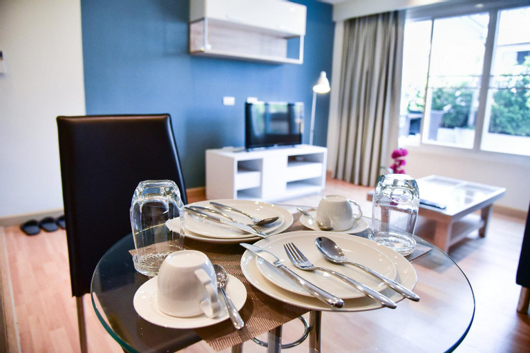Dining Room 2