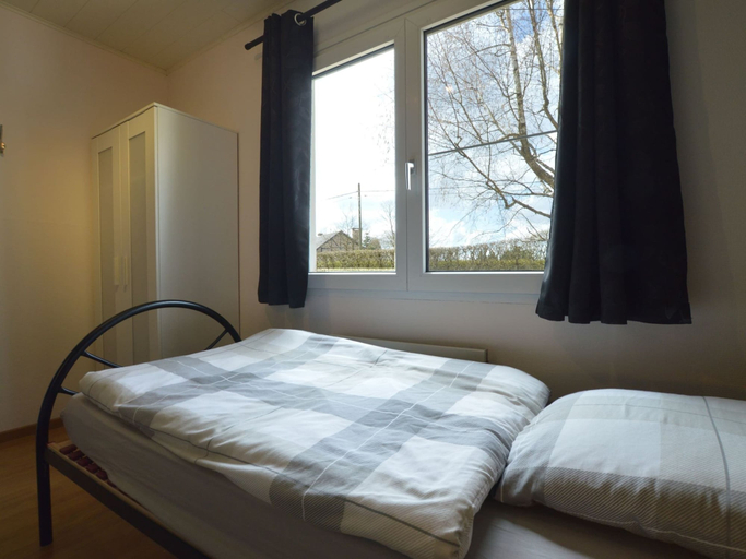 Bedroom 2, Cozy Chalet With Pond, Malmedy, Liège