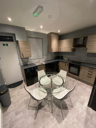 Others 5, Beckett Guest House, Barnsley