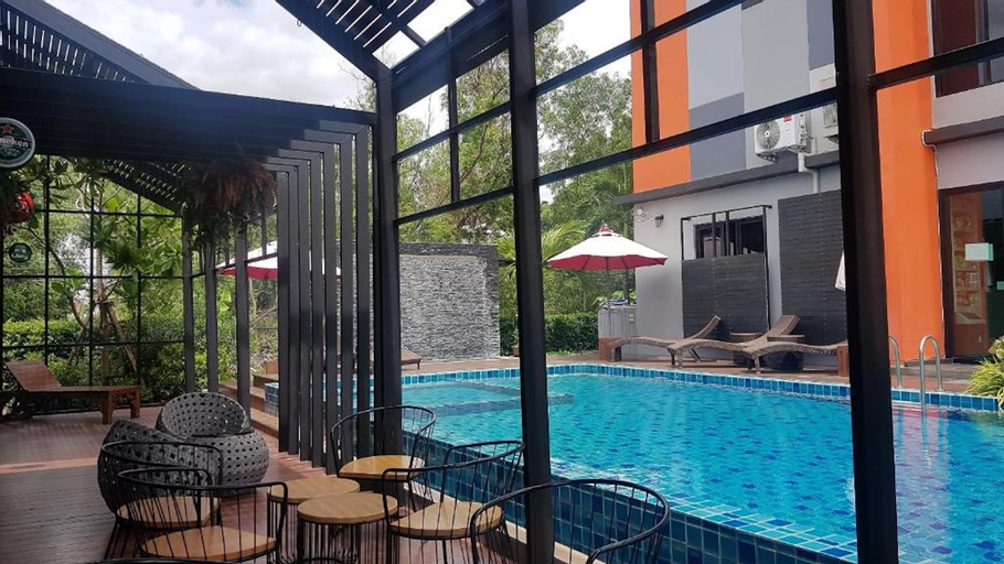 Sport & Beauty 2, BaanBangkok97 Hotel, Thanyaburi