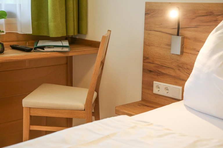 Bedroom 2, Gasthof Leitner - Der Wirt an der Klamm, Liezen