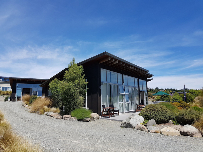 Exterior & Views 2, Three Rivers 2 Bedroom Cottage, Mackenzie