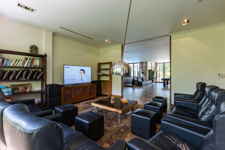 Others 4, Large 6 Bed Luxury Villa on the Golf Course PHJ, Cha-Am