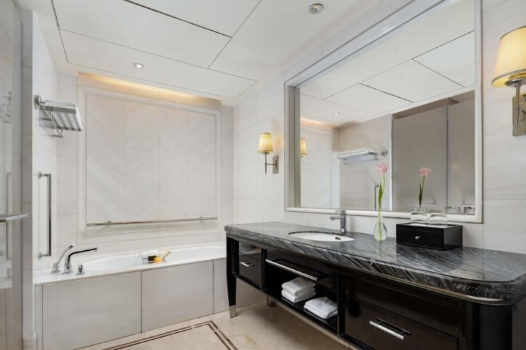 Bathroom 26