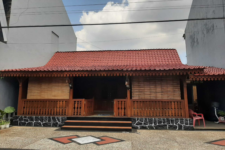 Exterior & Views 1, Capital O 94246 Rose 50 Homestay, Banyumas