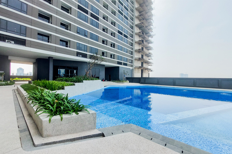 Others 3, Good Deal and Homey Studio Collins Boulevard Apartment By Travelio, Tangerang