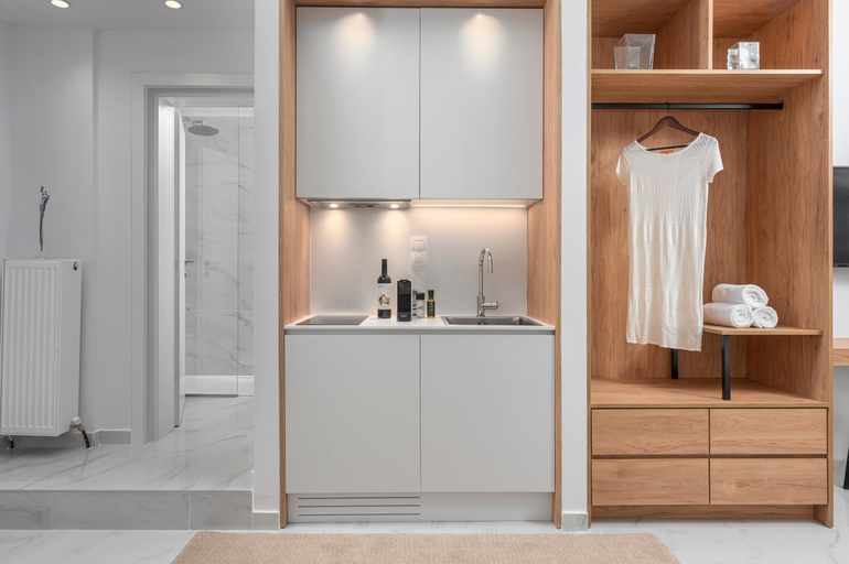 Others 2, ΙΩΚΑ Suites / the Urbitality Project, Central Macedonia