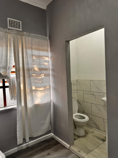 Bathroom 5, Mila Lodge 2, City of Cape Town