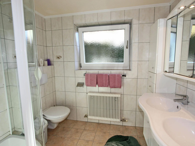 Bathroom 3, Apartment in Ried im Zillertal With Terrace, Schwaz