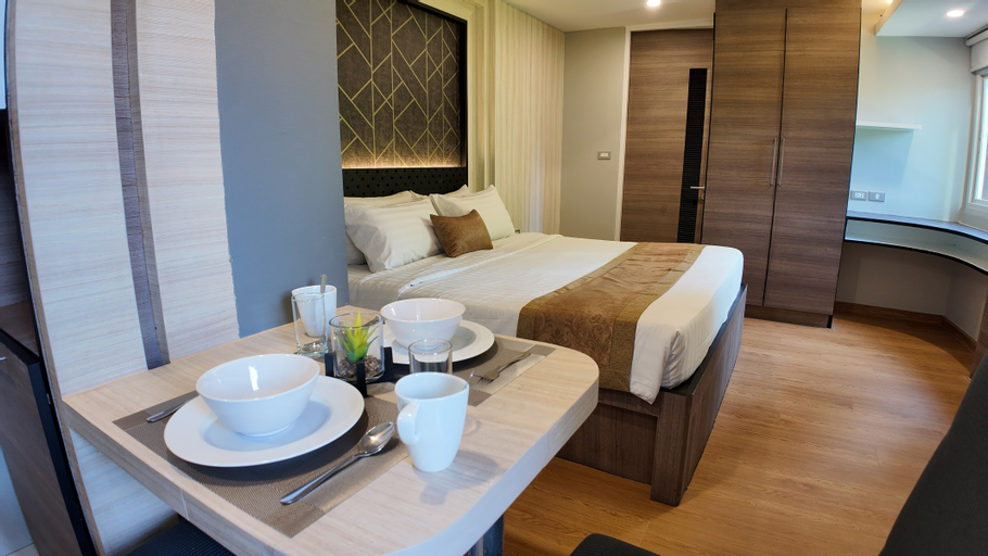 Bedroom 13