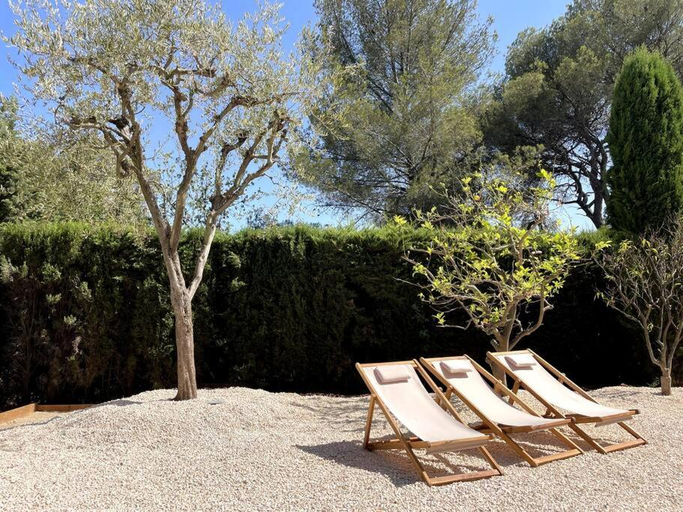 Others 5, Villa Aloes - proche des plages, Var