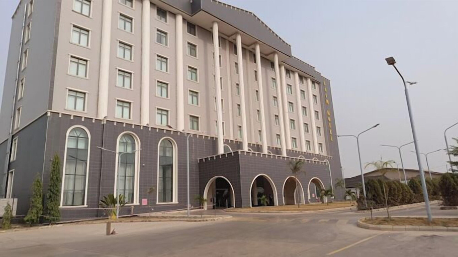 Exterior & Views 2, LAIM Hotels And Suites Oshogbo, Egbedore