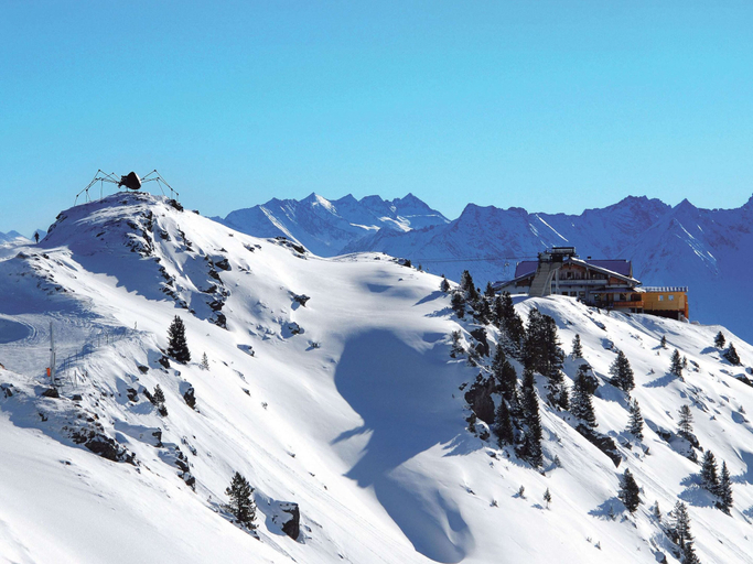 Others 4, Spacious Apartment in Uderns near Ski Area, Schwaz
