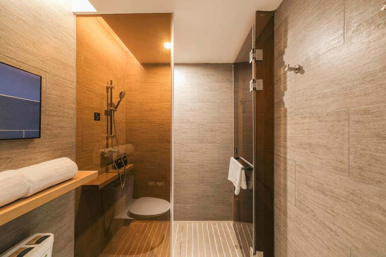 Bathroom 2, アトゥールホテル, Luoyang