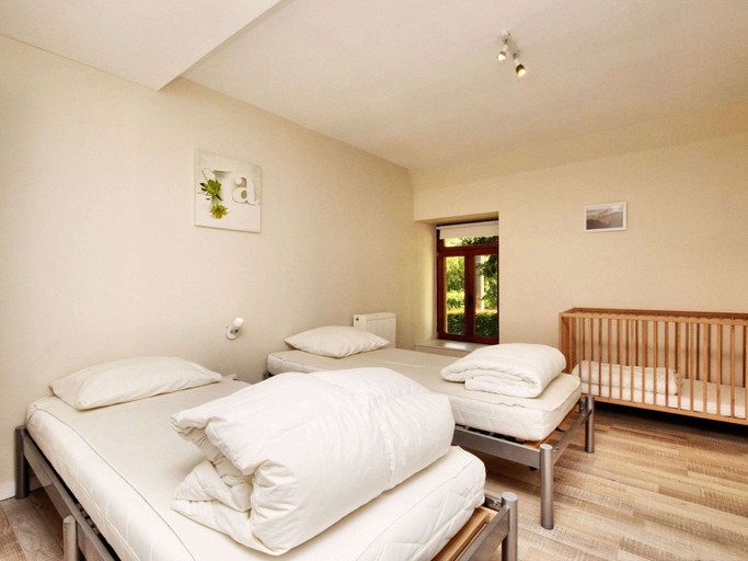 Bedroom 3, Fine group house with sauna garden, Luxembourg