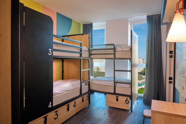 Bedroom 5, Generator Berlin Alexanderplatz, Berlin