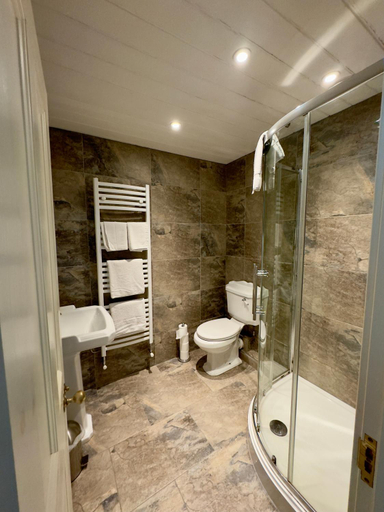 Bathroom 3, Cross Hands Hotel, Ceredigion