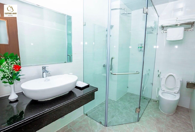 Bathroom 3, Quynh Anh Hotel Ha Long, Hạ Long