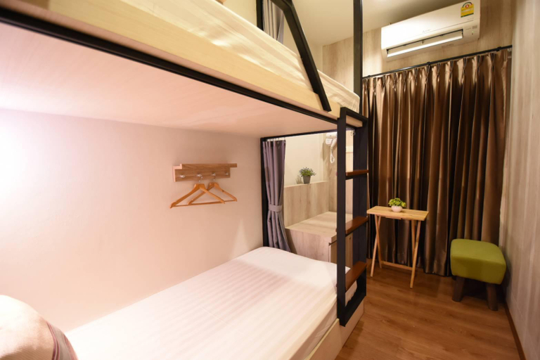 Bedroom 24