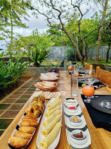 Food & Drinks 5, Art Yala, Thissamaharama