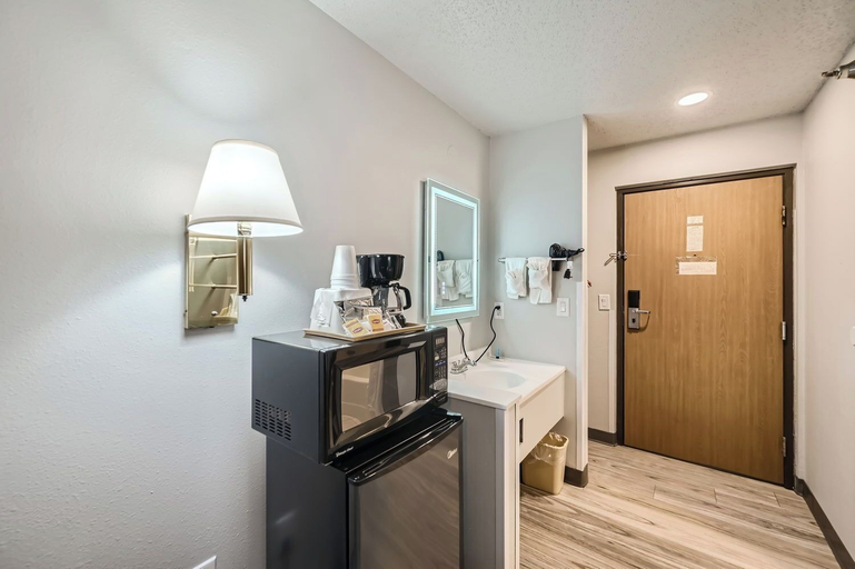 Others 5, Travelodge by Wyndham Longmont, Weld