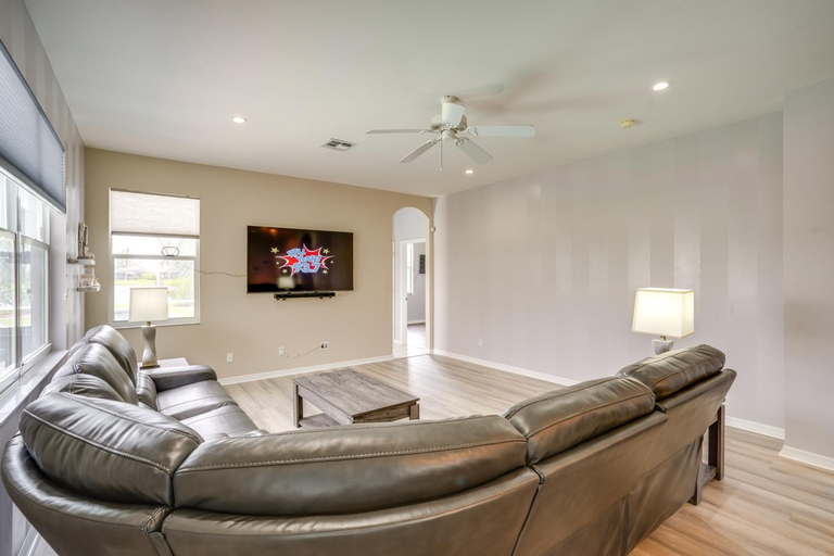 Others 4, Sunny Fort Myers Home w/ Heated Pool!, Lee