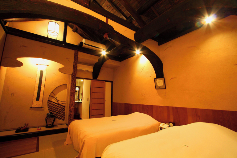 Bedroom 2, WAIN TO OYADO CHITOSE, Miyazu