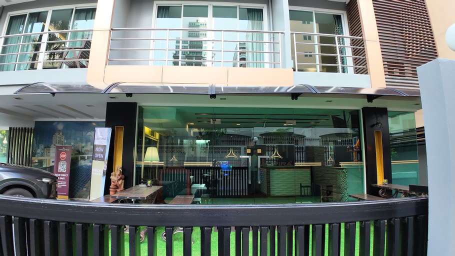 Exterior & Views 17