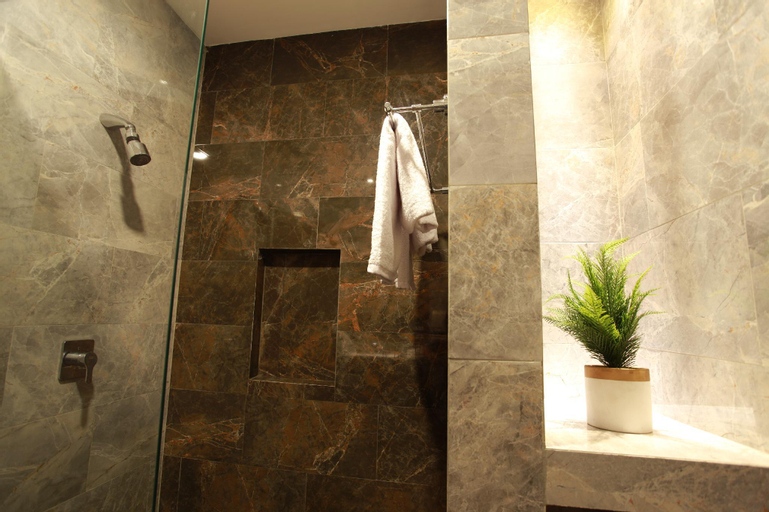 Bathroom 5