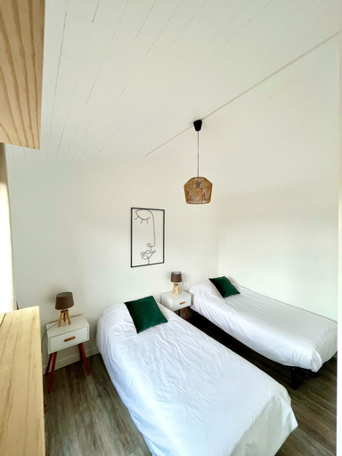 Bedroom 2, NUIKI Lodges, Drôme