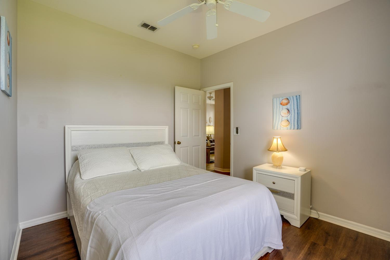 Bedroom 2, Sunny Fort Myers Home w/ Heated Pool!, Lee
