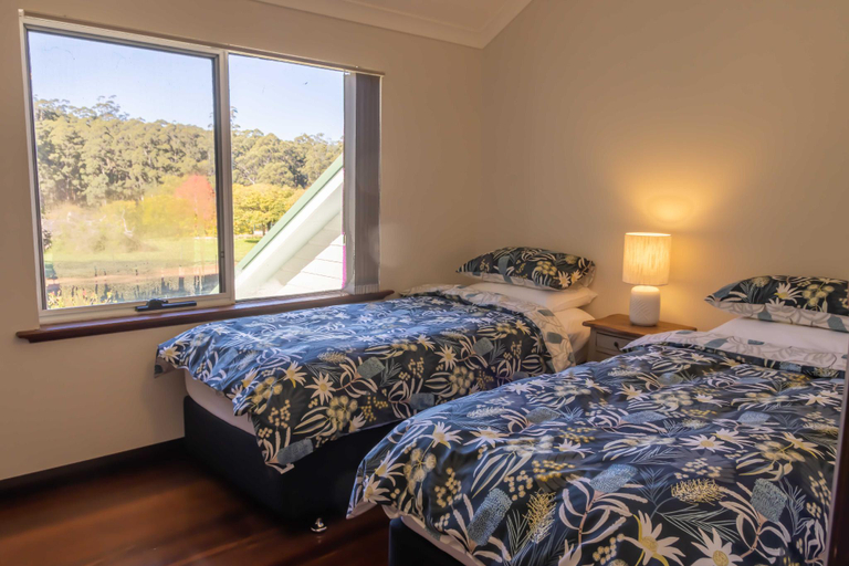 Bedroom 2, Serenity House Pemberton, Manjimup
