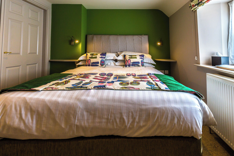 Bedroom 2, Washingborough Hall Hotel, Lincolnshire