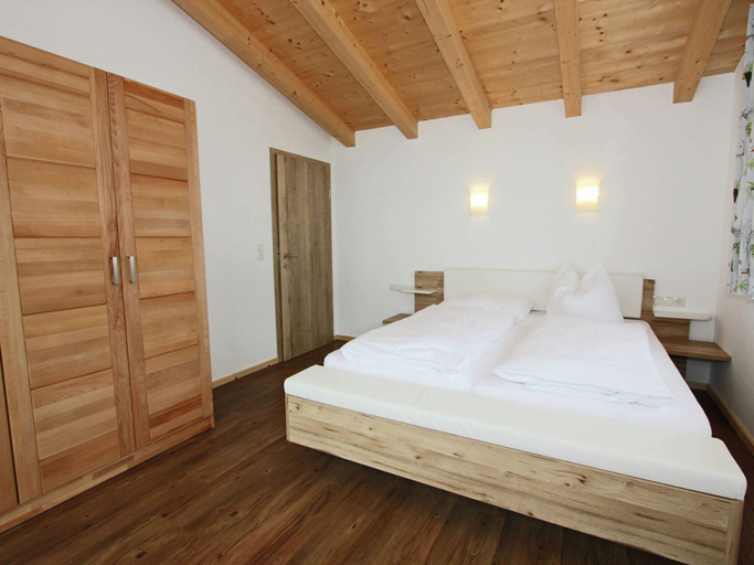 Bedroom 2, Holiday Home Zell am Ziller Ski Lift, Schwaz