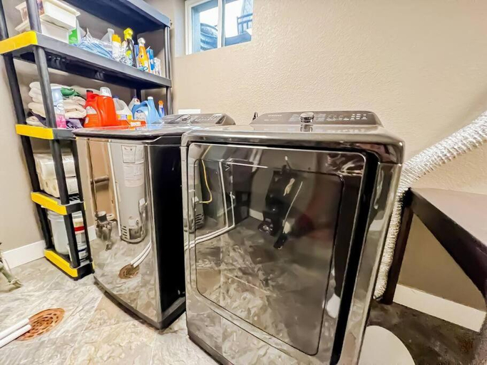 4, Pet Friendly Close to Downtown, El Paso