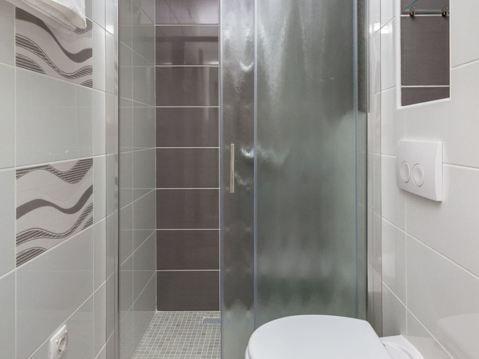 Bathroom 4, Beautiful Apartment in Between Split and Trogir, Kaštela