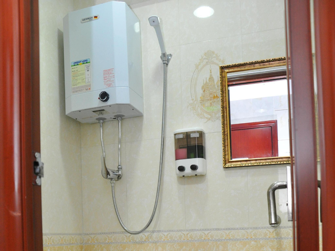 Bathroom 8