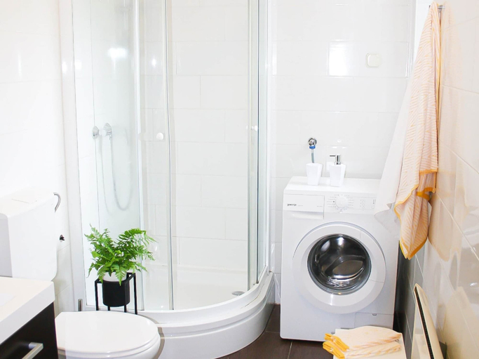 Bathroom 4, Adorable Villa With Pool & Covered Terrace Surrounded by Nauture, Raša
