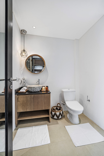 Bathroom 11