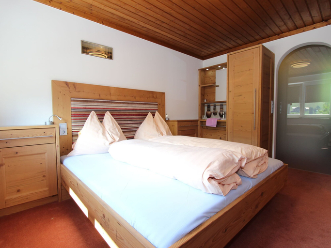Bedroom 3, Chalet in Maria Alm Near Hochkonig Ski Lift, Zell am See