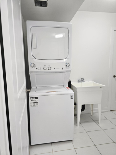 Bathroom 3, Private Room PINE with Private Full Bathroom in Toronto, ON, Canada, Toronto