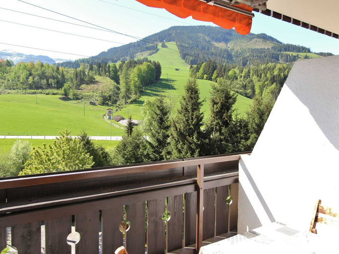 Others 4, Apartment in Maria Alm Near ski Area, Zell am See