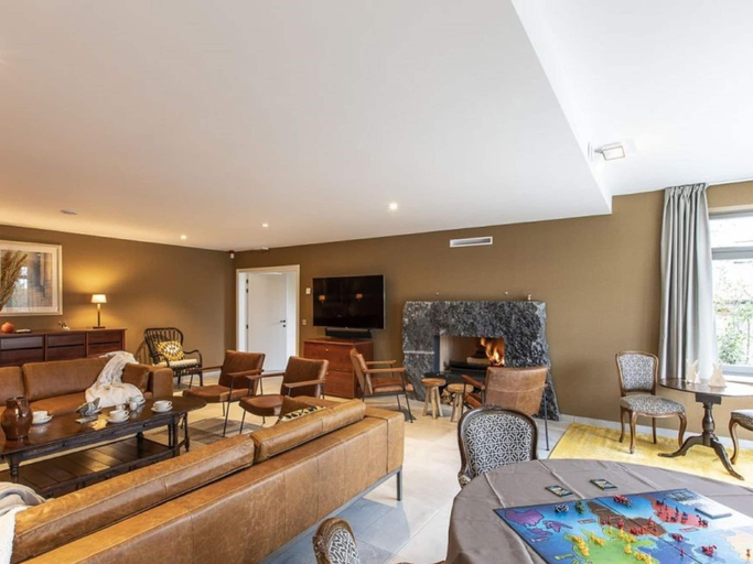 Dining 5, Charming Rural Retreat, Namur
