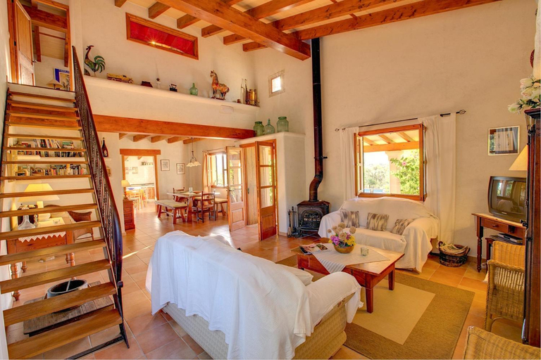 Facilities 3, Can Paner by Vintage Travel, Baleares
