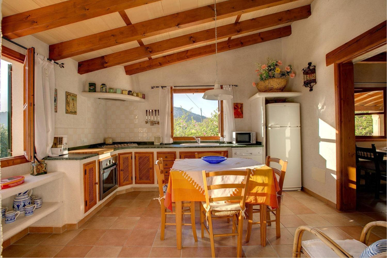 Facilities 2, Can Paner by Vintage Travel, Baleares